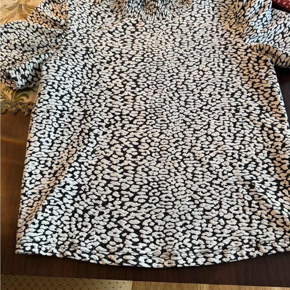 Zara Black and White Patterned Top